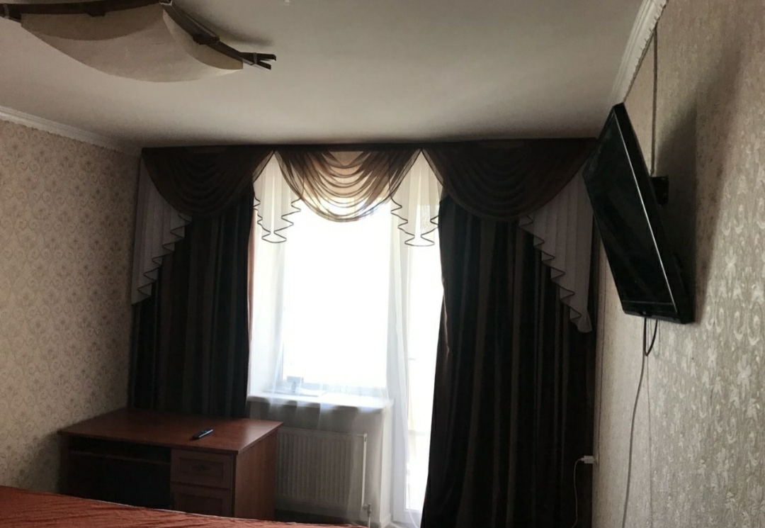 Аренда 3-комнатной квартиры, Симферополь, Бетховена улица,  д.113