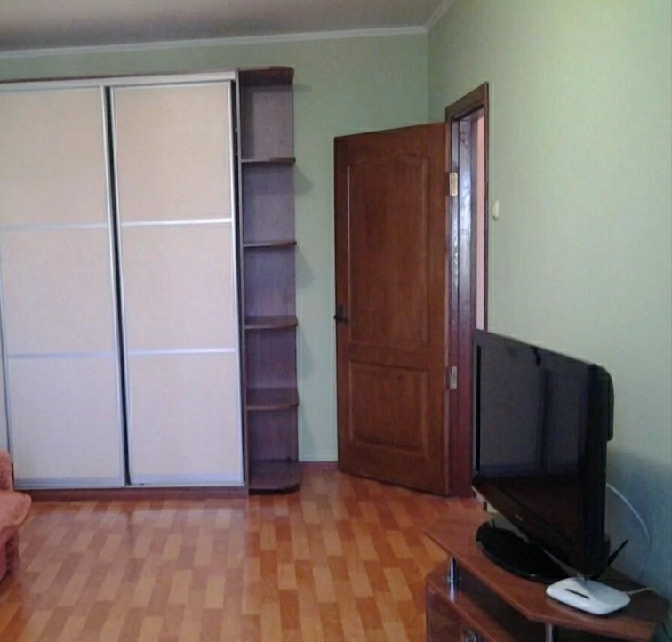 Аренда 1-комнатной квартиры, Симферополь, Воровского улица,  д.60